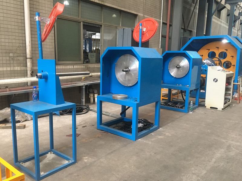 Bow Type Laying Up Machine | Cable Twister Supplier - TaiZheng